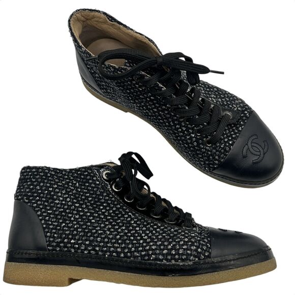 Chanel Black Tweed Leather Cap Toe CC Logo Lace Up Ankle Boots Size 37 - Picture 1 of 11